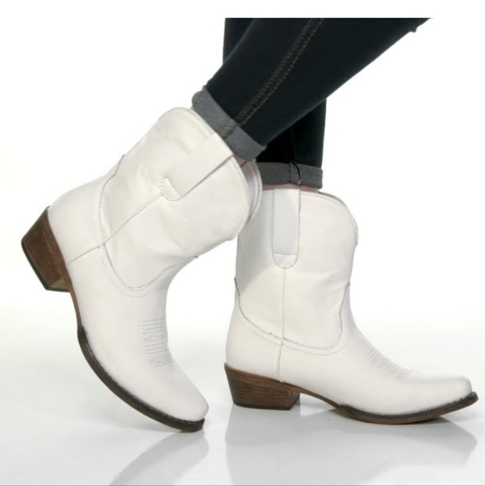 Roper Emma White Booties